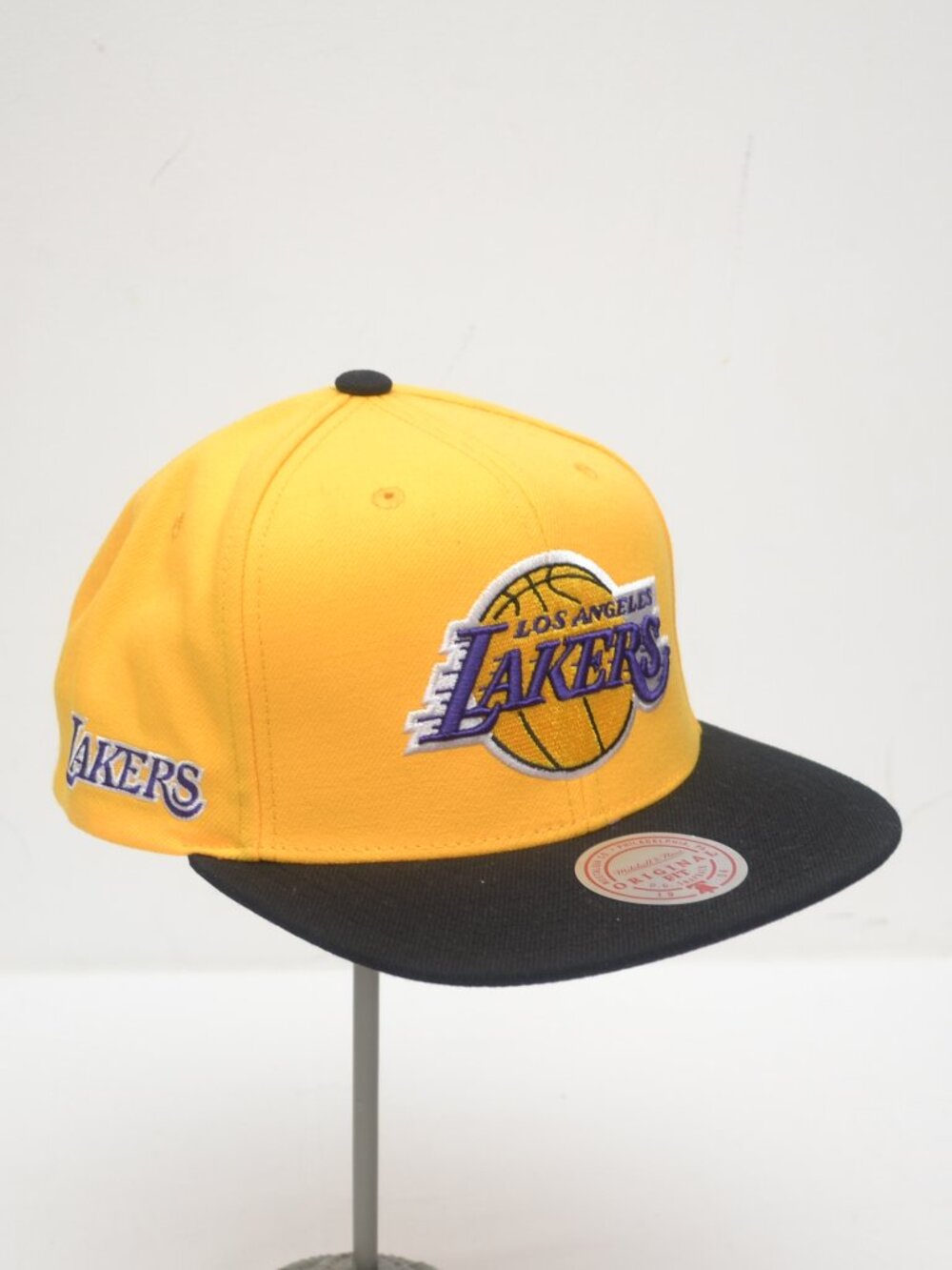 Mitchell and Ness Los Angeles Lakers Baseball Cap BNWT